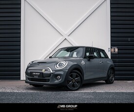 MINI Cooper SE Essential 3d