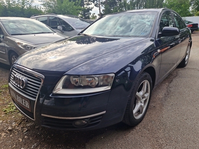 Audi A6 2,4 V6 4d