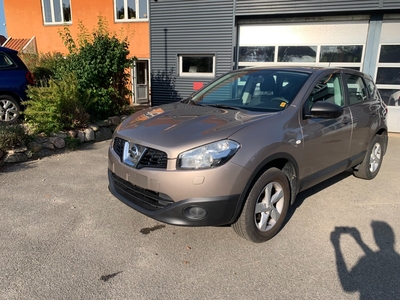 Nissan Qashqai 1,6 Visia 5d