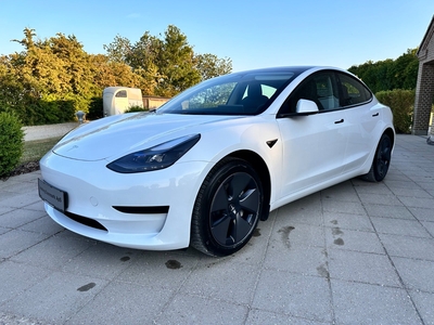 Tesla Model 3 RWD 4d