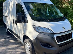 Peugeot Boxer 333 2,2 BlueHDi 140 L2H2 Premium