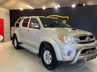 Toyota HiLux 2,5 D-4D 120 Db.Kab 4x4 SR5