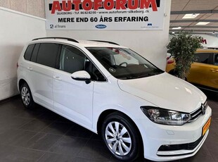 VW Touran 2,0 TDi 115 Comfortline Family DSG Van