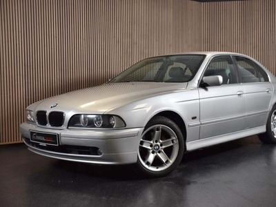 BMW 520i