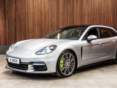 Porsche Panamera 4