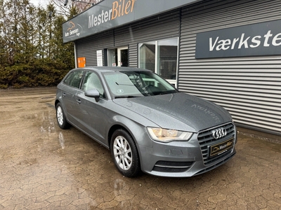 Audi A3 1,6 TDi 110 Attraction Sportback S-tr. 5d