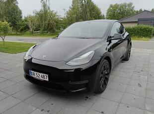 Tesla Model Y Long Range AWD