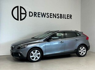 Volvo V40 CC 2,0 D3 150 Momentum