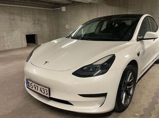 Tesla Model 3 RWD