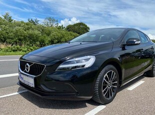 Volvo V40 2,0 T3 152 Momentum