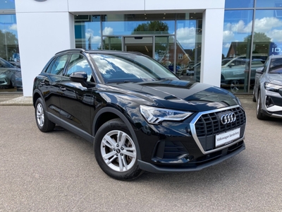 Audi Q3 45 TFSi e Attitude+ S-tr. 5d