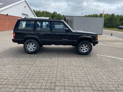 Jeep Cherokee 4,0 aut. 5d