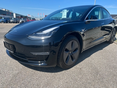 Tesla Model 3 Long Range AWD 4d