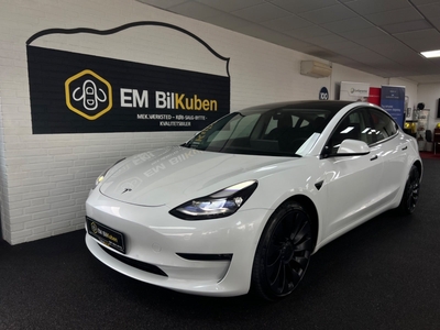 Tesla Model 3 Performance AWD 4d