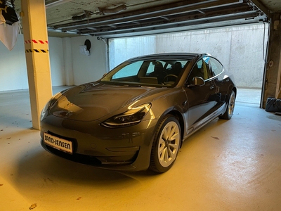 Tesla Model 3 Long Range AWD 4d