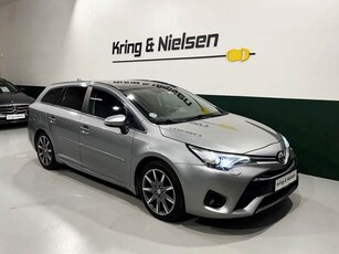 Toyota Avensis 1,8 VVT-i T2 Premium Touring Sports