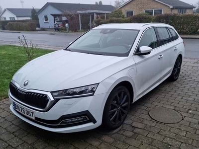 Skoda Octavia 1,4 TSi iV Plus Combi DSG