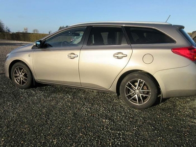 Toyota Auris 1,6 T2 Premium Comfort Touring Sports