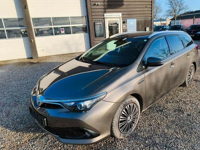 Toyota Auris 1,8 Hybrid H2 Touring Sports CVT