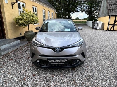 Toyota C-HR 1,8 Hybrid Premium Selected CVT