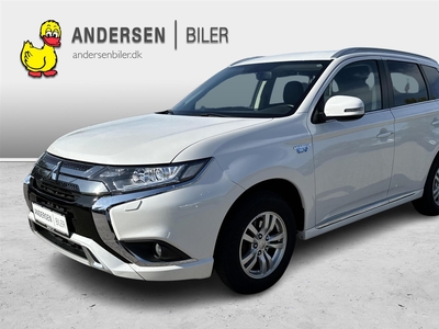 Mitsubishi Outlander 2,4 PHEV Plugin-hybrid Inform+ 4WD 224HK 5d 6g Trinl. Gear