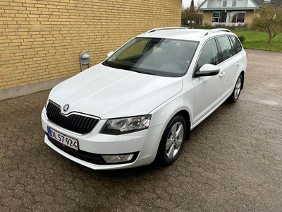 Skoda Octavia 2,0 TDi 150 Style Combi DSG