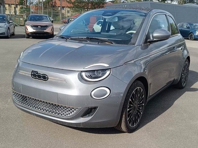 Fiat 500e la Prima Cabrio