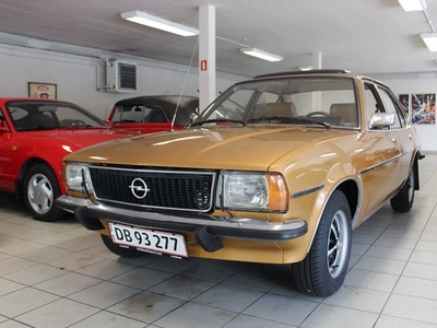 Opel Ascona 2,0 aut.