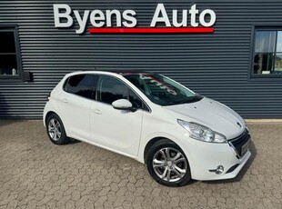 Peugeot 208 1,2 VTi Allure Sky