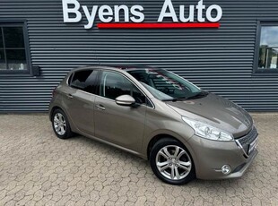 Peugeot 208 1,2 VTi Allure Sky