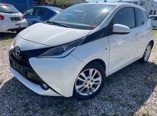 Toyota Aygo 1,0 VVT-i x-clusiv