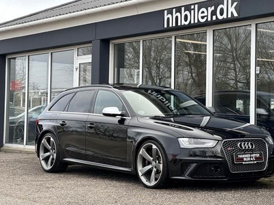 Audi RS4 4,2 FSi Avant quattro S-tr.