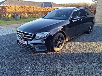 Mercedes E300 de 2,0 AMG Line stc. aut.