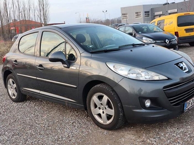 Peugeot 207 1,6 HDi 92 Sportium