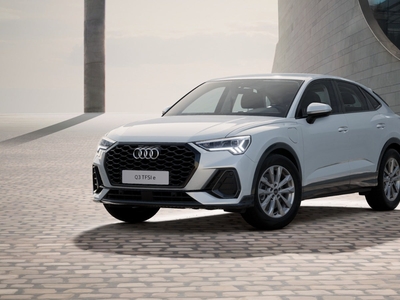 Audi Q3 45 TFSi e Attitude+ Sportback S-tr. 5d