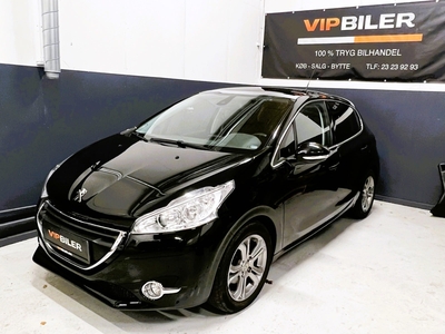 Peugeot 208 1,2 VTi Allure Sky 5d