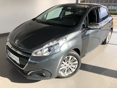 Peugeot 208 1,6 BlueHDi 100 Desire Sky 5d