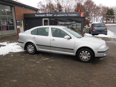 Skoda Octavia 1,6 Ambiente 5d