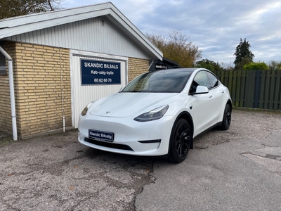 Tesla Model Y Long Range AWD 5d