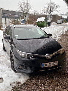 Toyota Auris 1,8 Hybrid H2+ Touring Sports CVT 5d