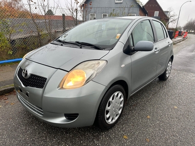 Toyota Yaris 1,3 Luna M/M 5d