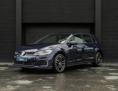 VW Golf VII 1,4 GTE DSG 5d