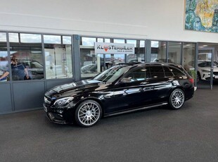 Mercedes C63 4,0 AMG stc. aut.