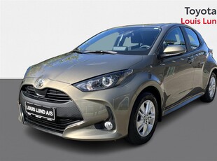 Toyota Yaris 1,0 Active 5d