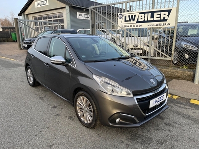 Peugeot 208 1,2 VTi 82 Selection Sky 5d