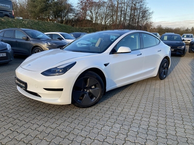 Tesla Model 3 RWD 4d