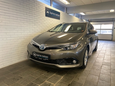 Toyota Auris 1,8 Hybrid H2 Touring Sports CVT 5d