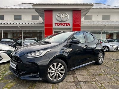 Toyota Yaris 1,5 Hybrid Active Tech e-CVT 5d