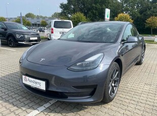 Tesla Model 3 RWD