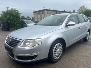 VW Passat 2,0 FSi Comfortline Variant